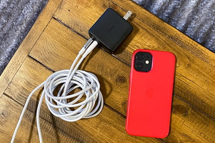 how-to-choose-the-fastest-charger-for-your-iphone-12,-galaxy-s21,-and-more